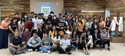 Students gather for group shot of Alabang Storytelling Workshop